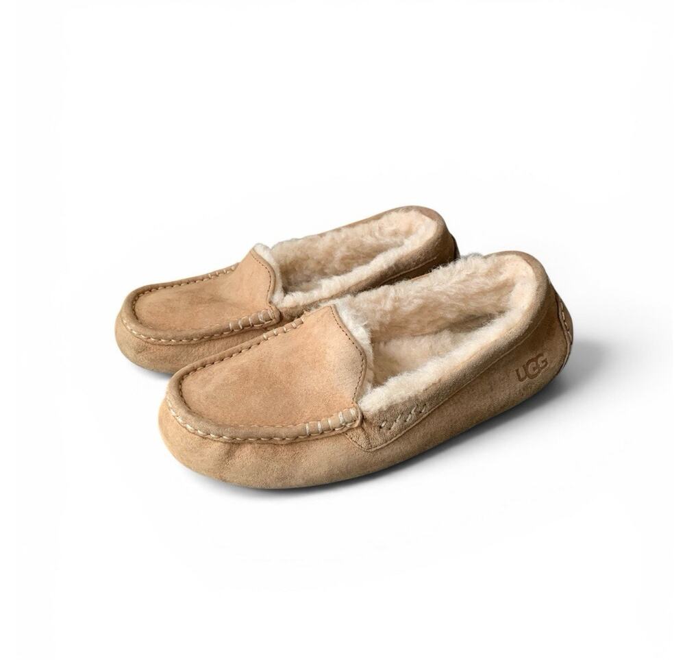 UGG Ansley Women’s US 10 Chestnut Suede Sheepskin-Lined Slip-On Moccasin Loafer